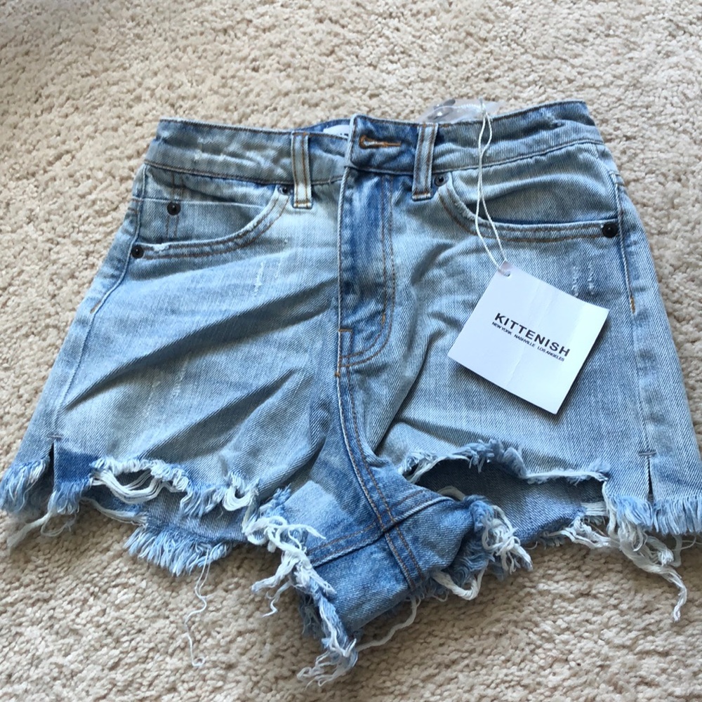Kittenish cut offs
